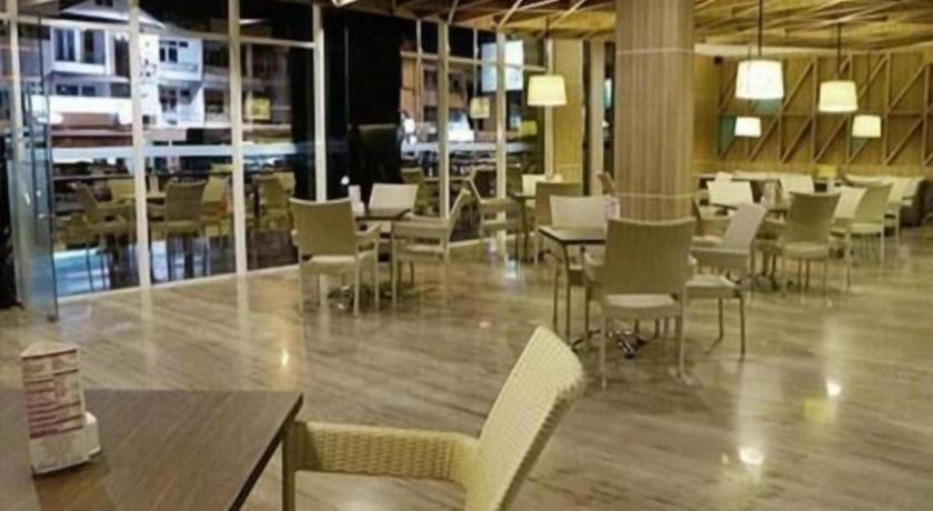 Orchardz Hotel Gajah Mada Pontianak Exteriér fotografie