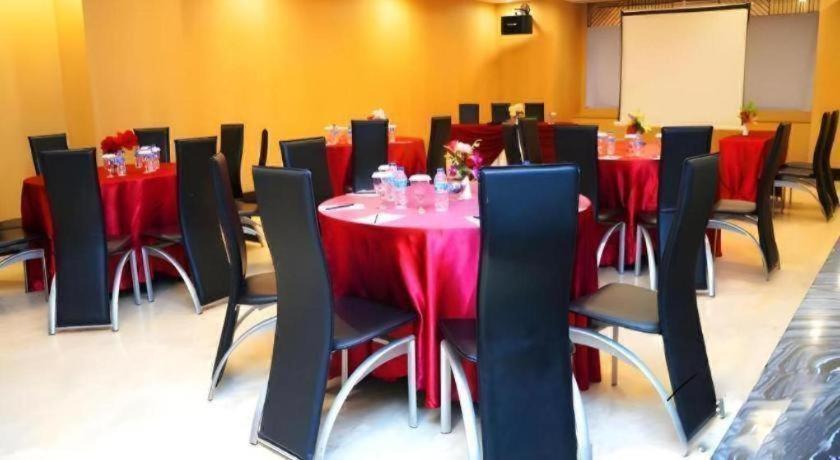 Orchardz Hotel Gajah Mada Pontianak Exteriér fotografie