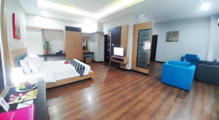 Orchardz Hotel Gajah Mada Pontianak Exteriér fotografie