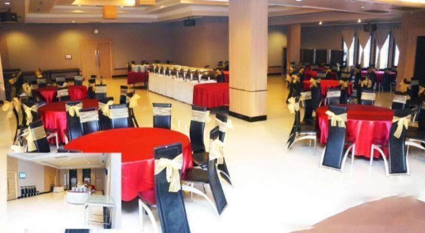 Orchardz Hotel Gajah Mada Pontianak Exteriér fotografie