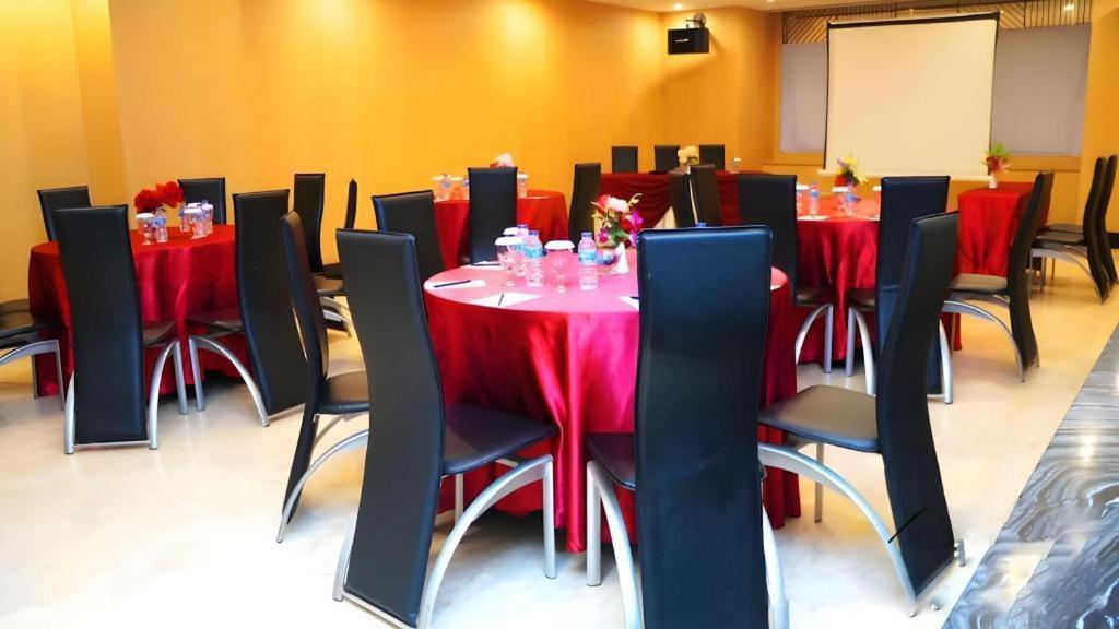 Orchardz Hotel Gajah Mada Pontianak Exteriér fotografie